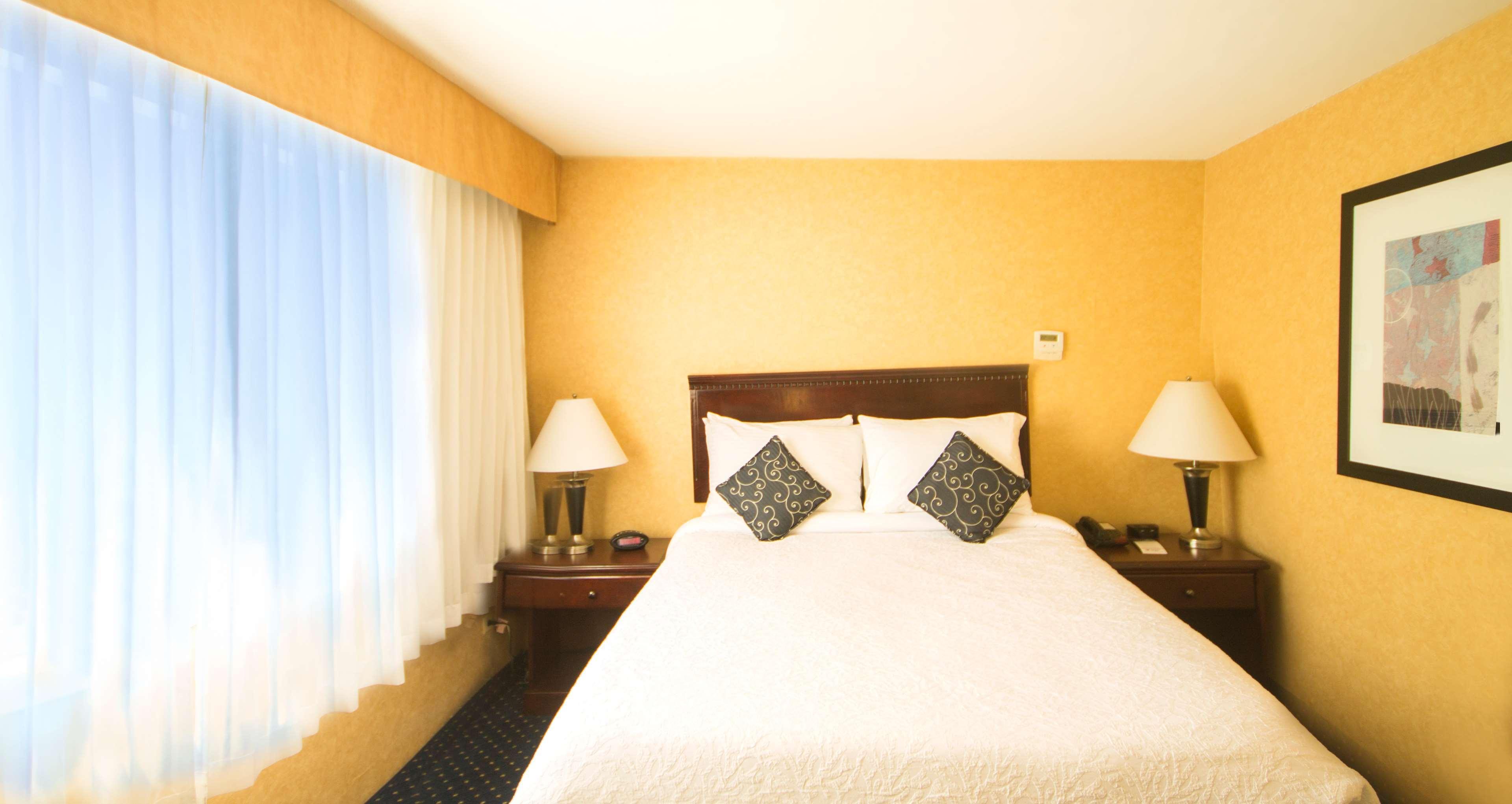 Western Downtown Hotel 3*