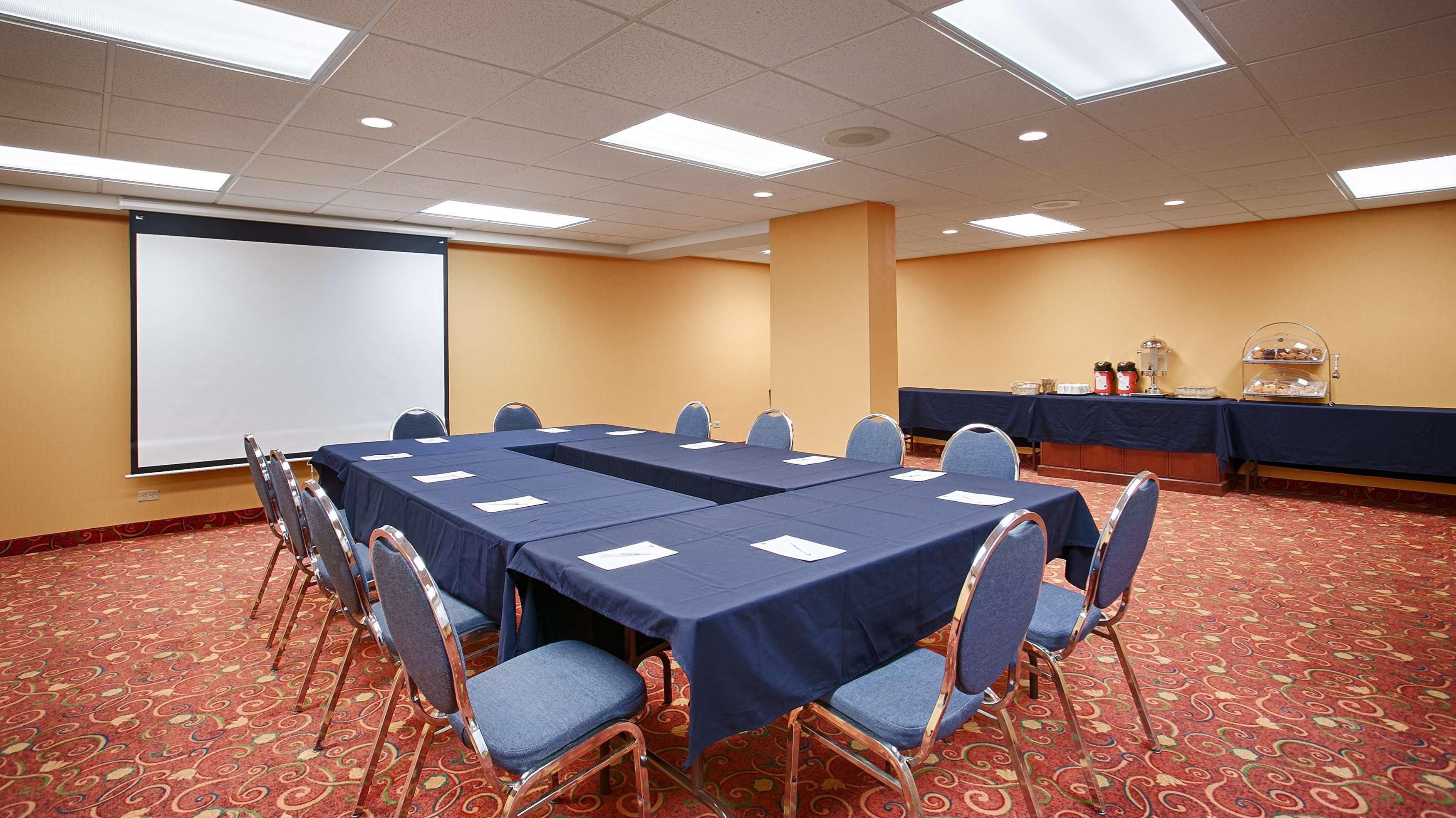 Western Downtown Hotel 3*